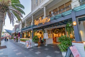 Bettys Burgers Chevron Renaissance